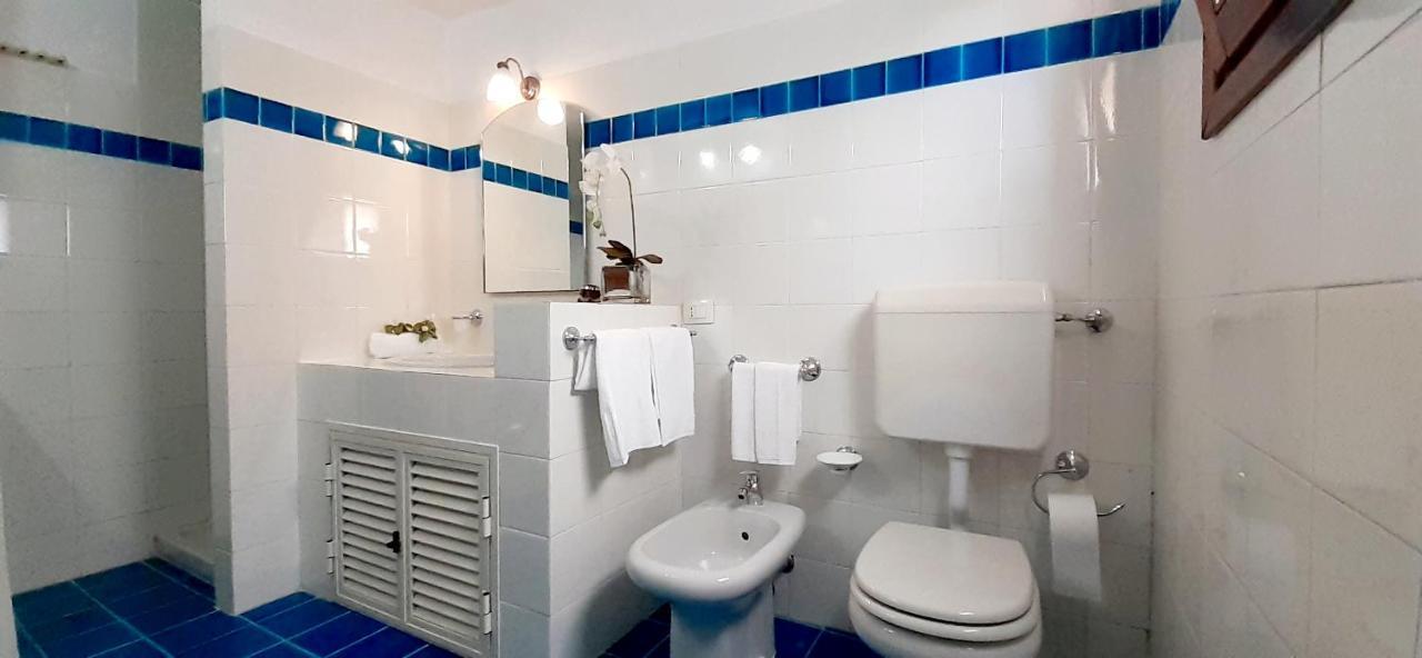 Stazzo San Teodoro L'Olivastro Piscina Condivisa Apartment Exterior foto