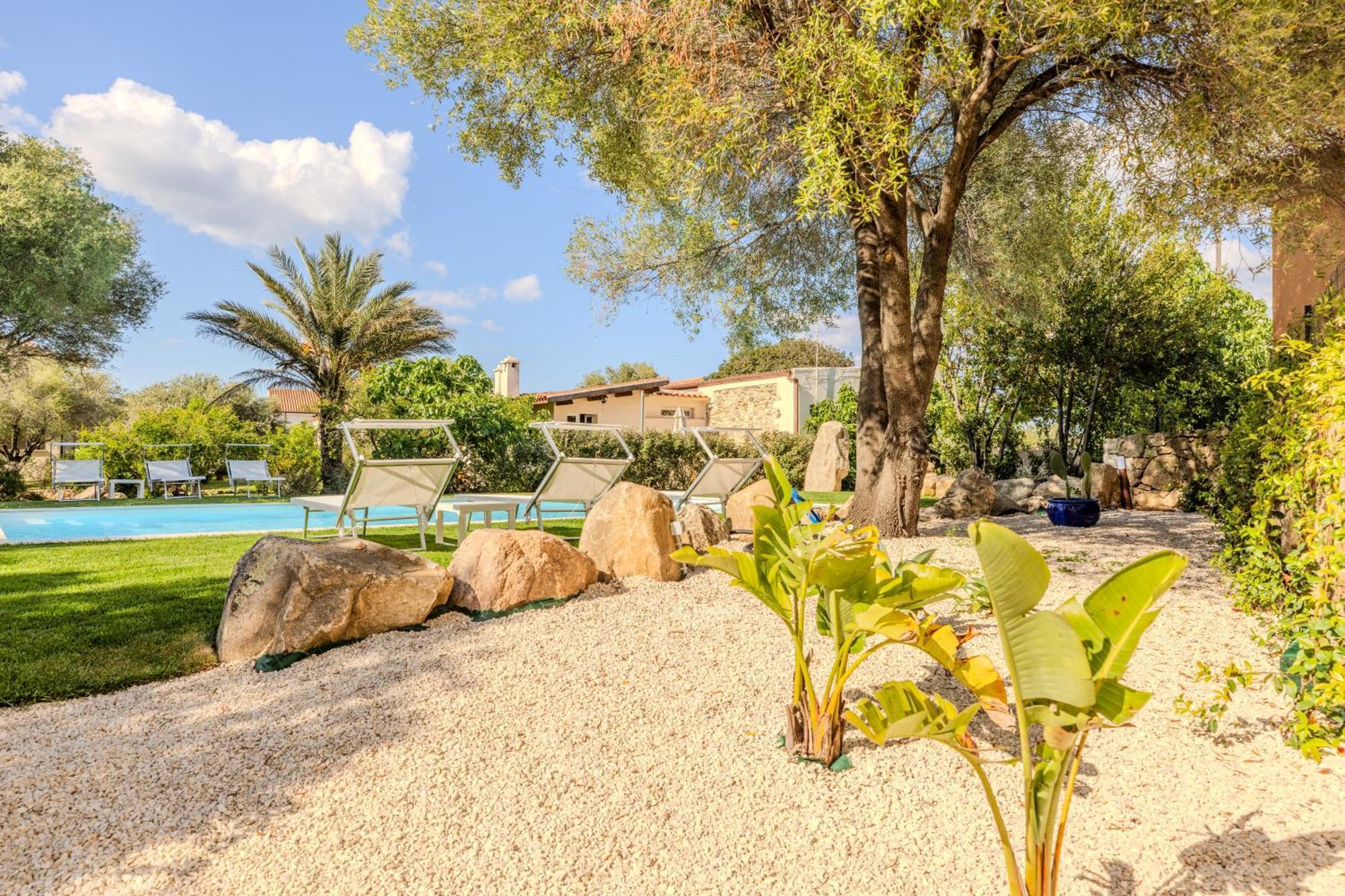 Stazzo San Teodoro L'Olivastro Piscina Condivisa Apartment Exterior foto
